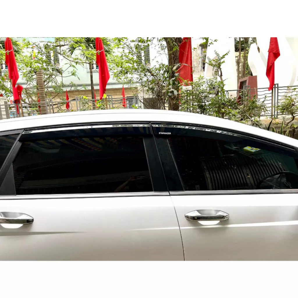 Vè Che Mưa Chỉ Inox Xe Huyndai Stargazer 2023 Mẫu Chỉ Inox Và Đen Thái Cao Cấp