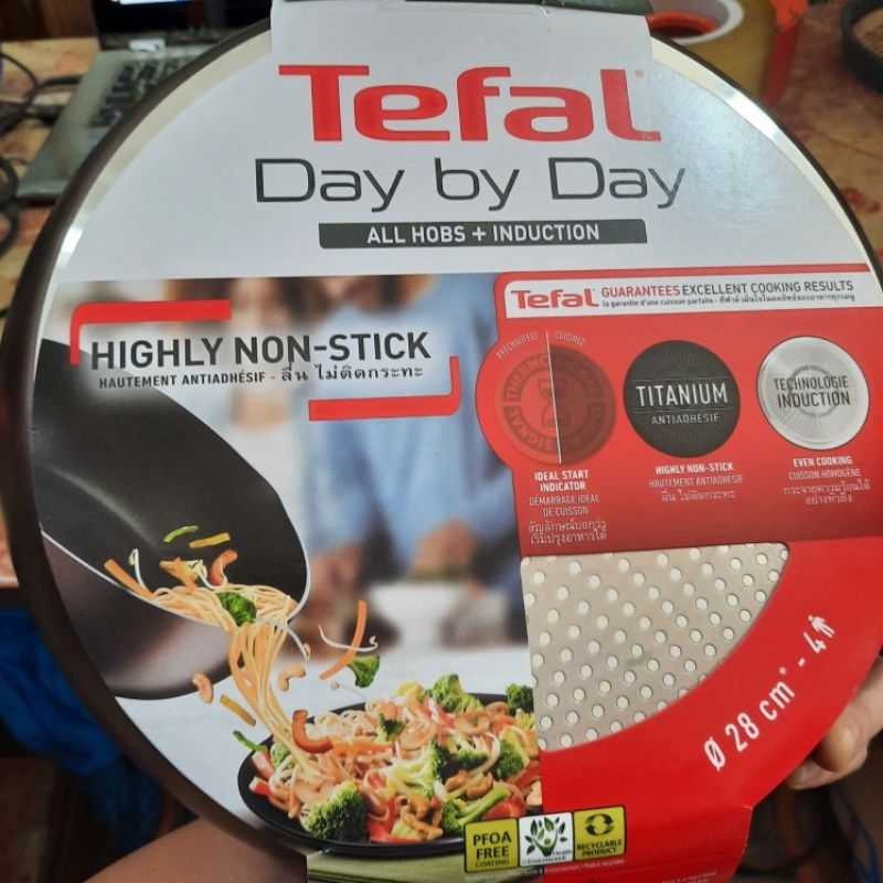 CHẢO TỪ TEFAL DAY BY DAY 28CM SÂU LÒNG