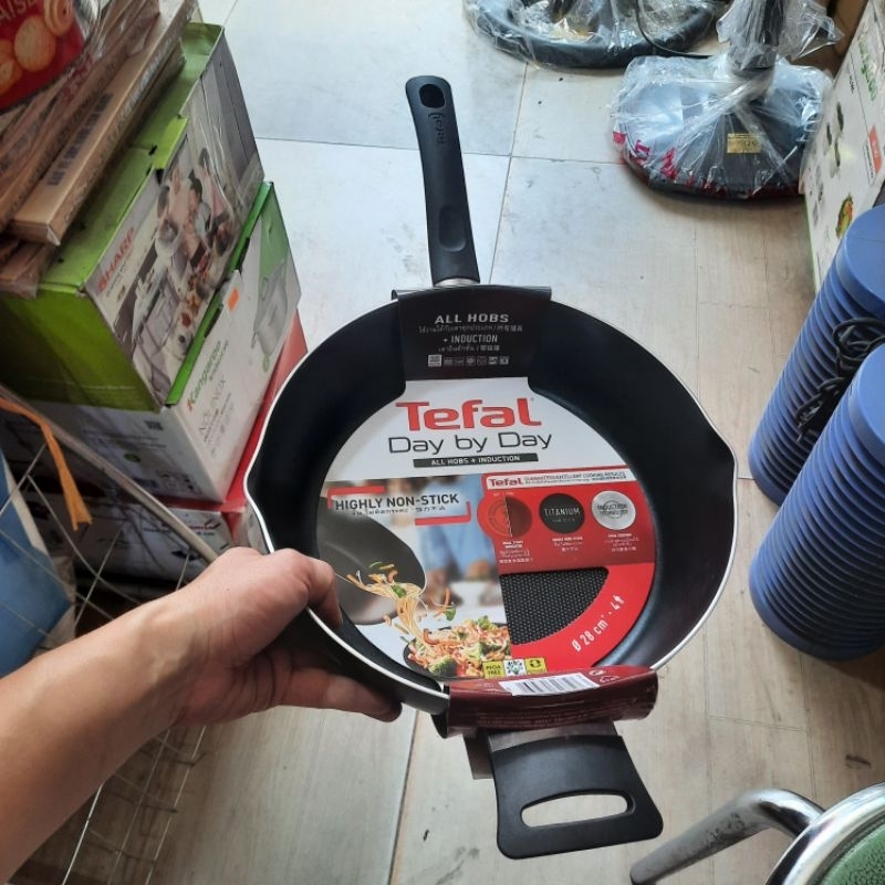 CHẢO TỪ TEFAL DAY BY DAY 28CM SÂU LÒNG