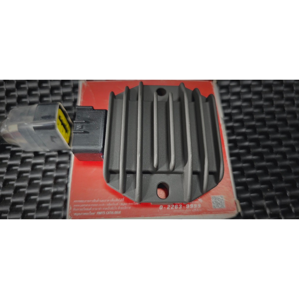 Sạc Spark 135i xài cho exciter 4s-5s , Có bán jack chuyển cho ae xài exciter lên sạc , pass, cao su