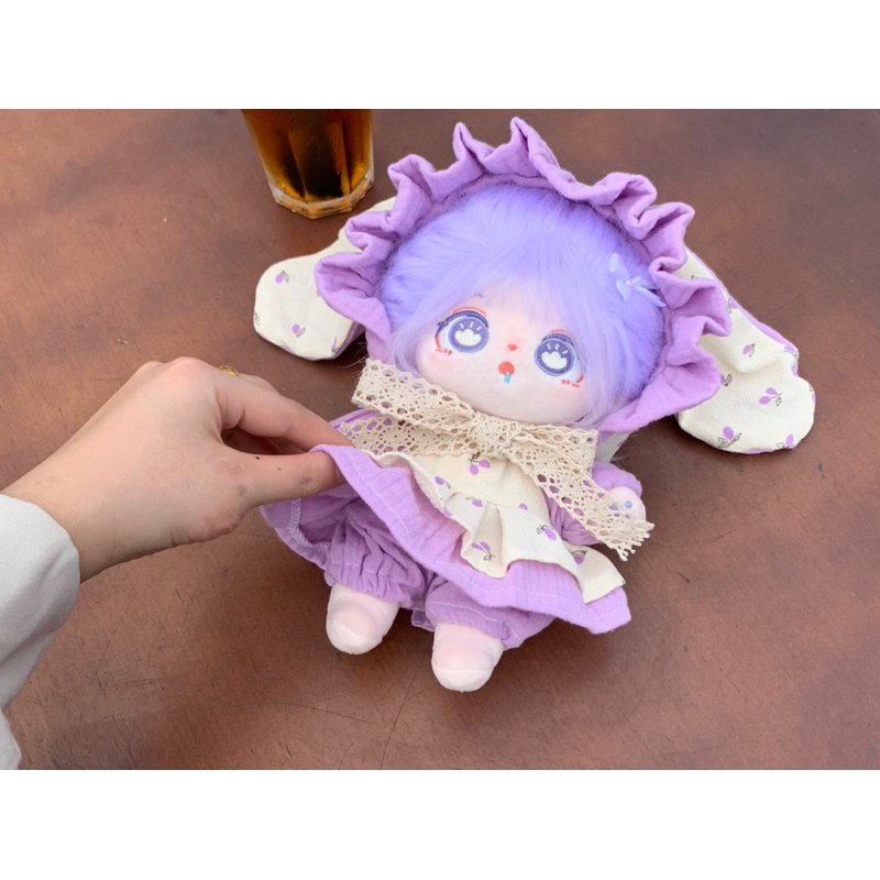 Quần áo cho gấu bông. set váy kèm mũ cho doll kpop. outfit for doll. quần áo cho gấu bông