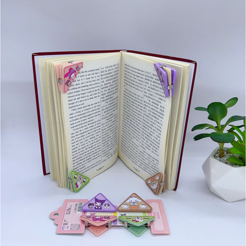 Vỉ 4 Kẹp Sách Tam Giác Kuromi