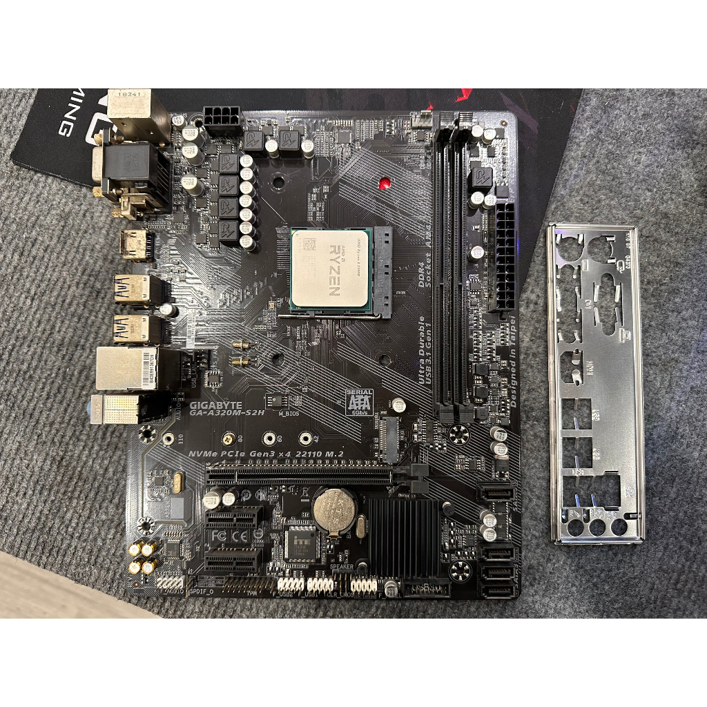 Combo Main Gigabyte A320M-S2H + Cpu Ryzen 3 2200G Cũ