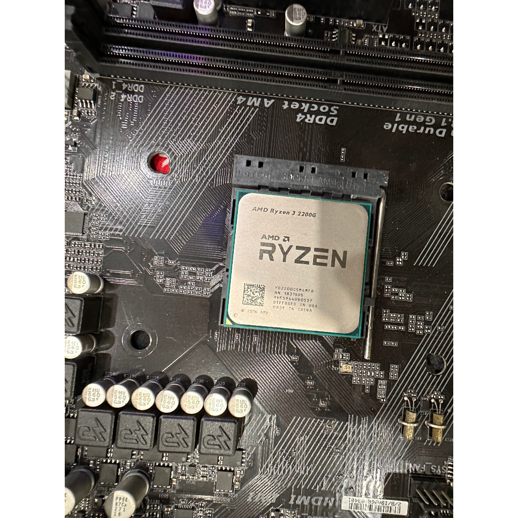Combo Main Gigabyte A320M-S2H + Cpu Ryzen 3 2200G Cũ