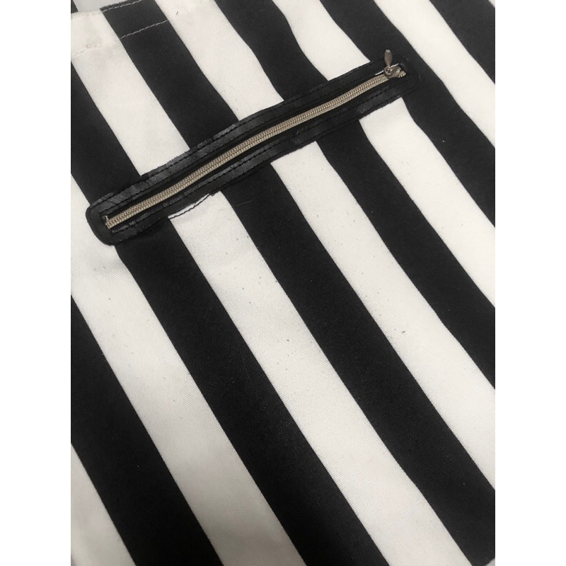 Túi tote sọc đen trắng chất canvas độ dài vừa hàng si hàng 2hand secondhand