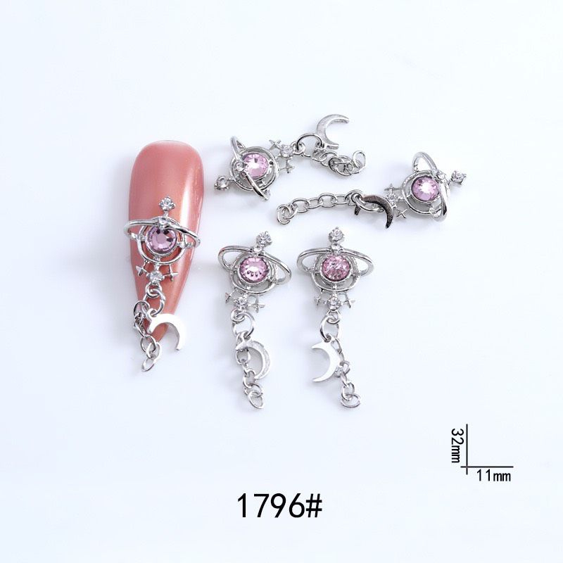 Charm hành tinh xích,tim hành tinh trang trí móng