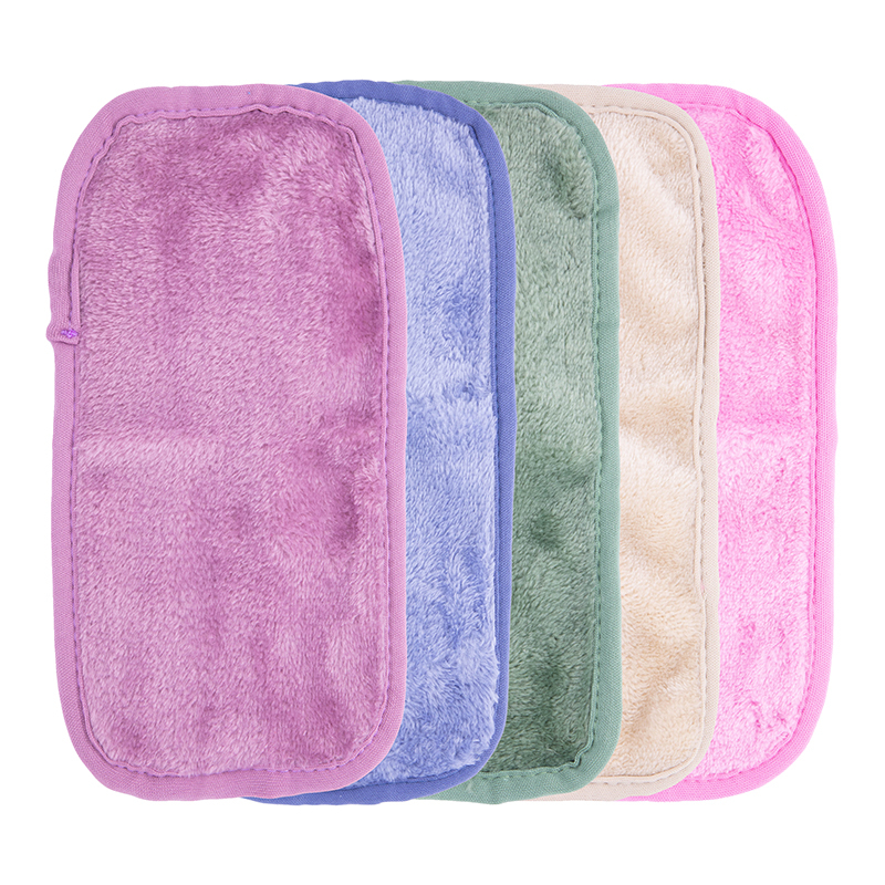 Khăn tẩy trang Makeup Eraser Wapped Up lễ hội