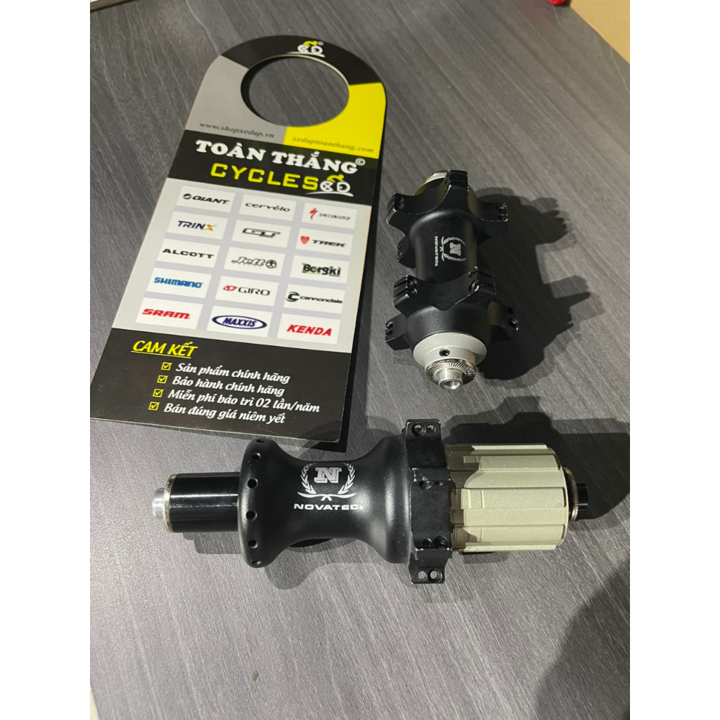 Đùm xe đạp Road Novatec 20/28 lỗ căm thẳng