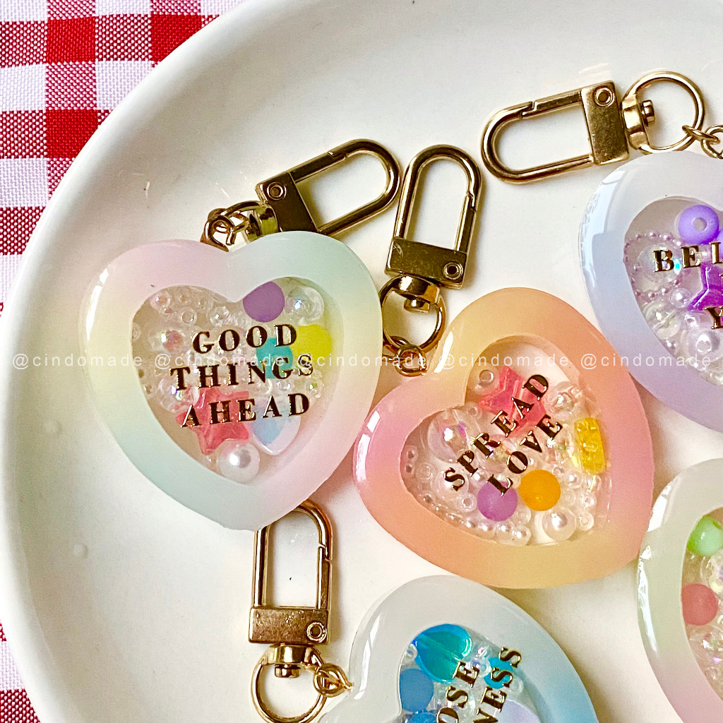 MÓC KHOÁ HEARTSHAKER KHẮC TÊN THEO YÊU CẦU - RESIN KEYCHAIN