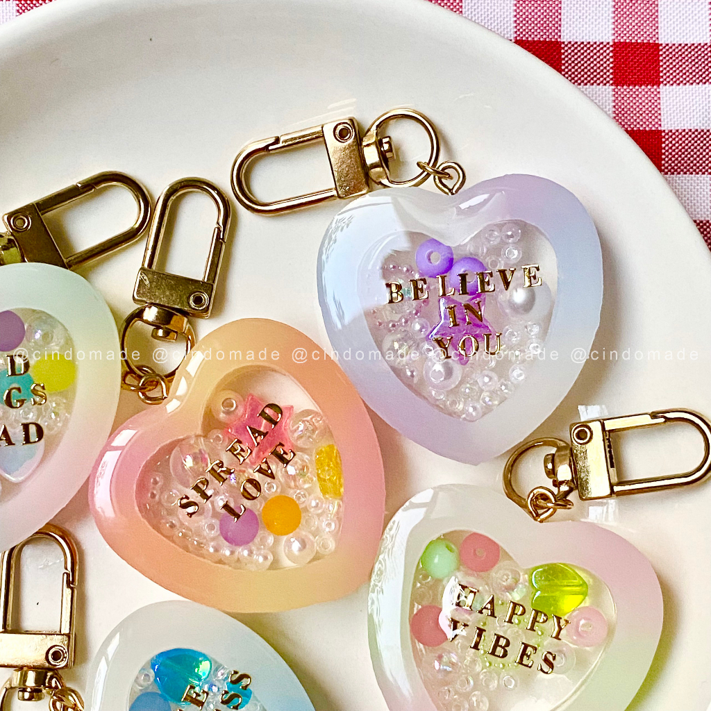 MÓC KHOÁ HEARTSHAKER KHẮC TÊN THEO YÊU CẦU - RESIN KEYCHAIN