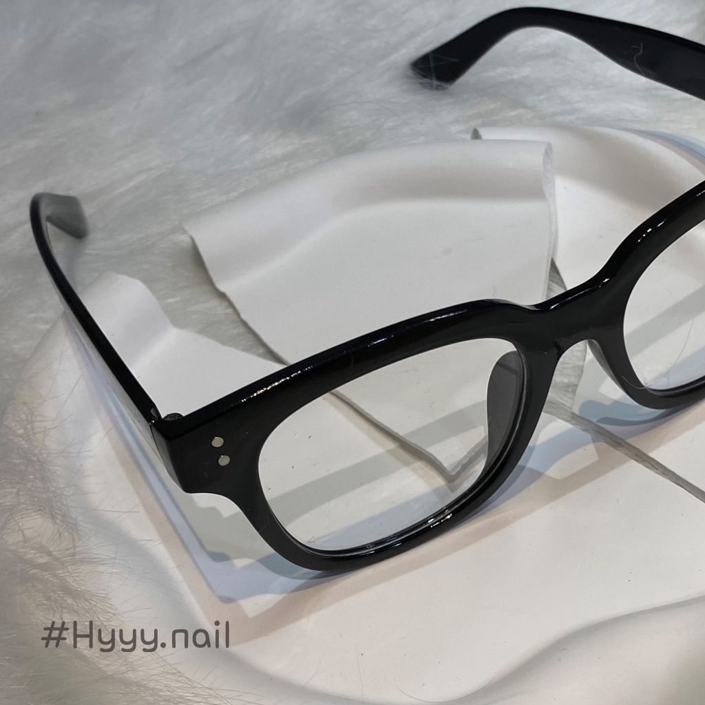 Kính mát gọng vuông bản to, mắt kính trơn nam nữ chất liệu nhựa phong cách ulzzang hot trend 2023 Hy.babekorea
