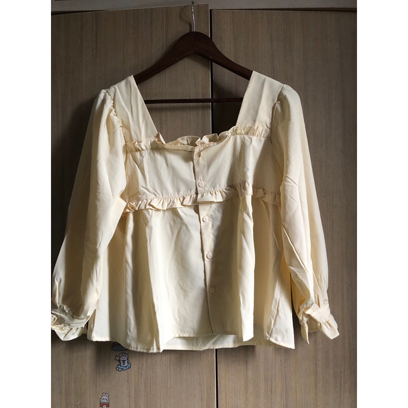 Áo kiểu vàng mơ tay dài