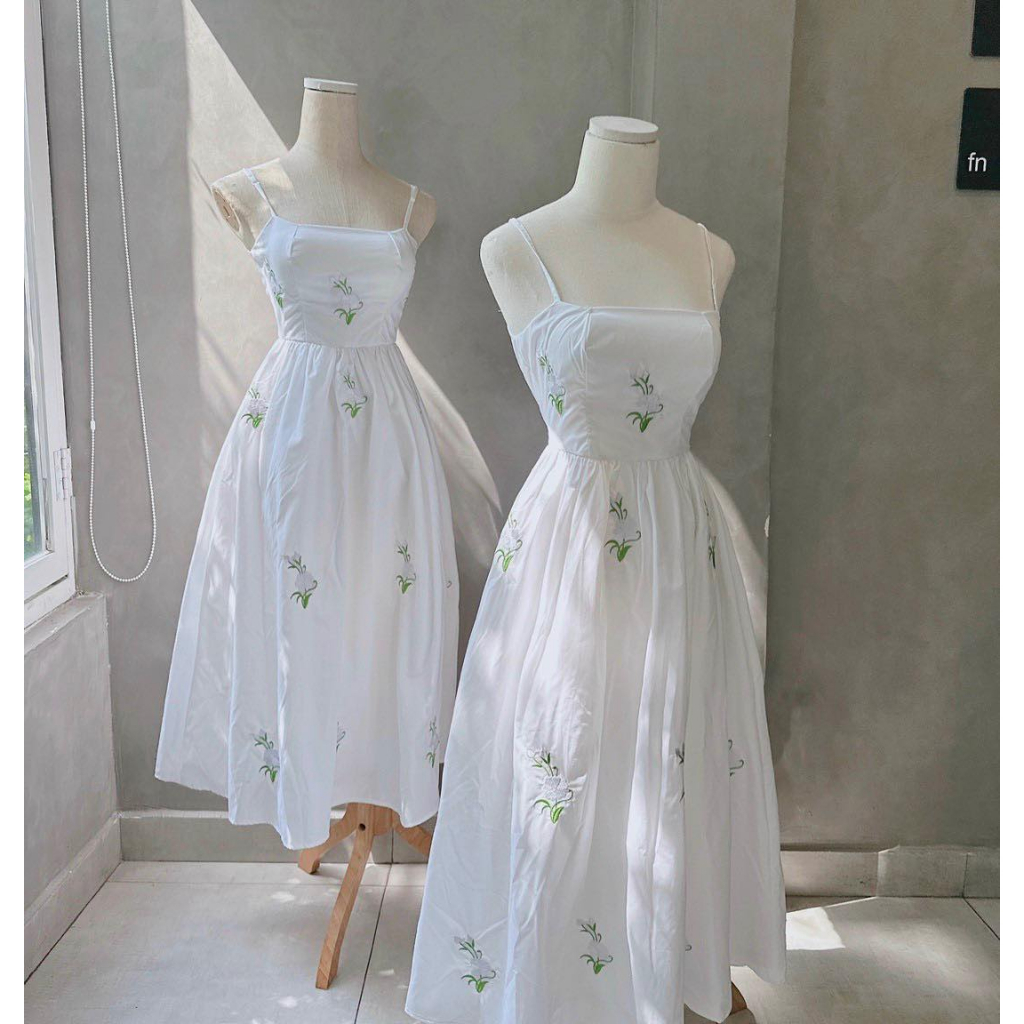 ĐẦM MIDI TRẮNG 2 DÂY THÊU HOA LÁ XANH