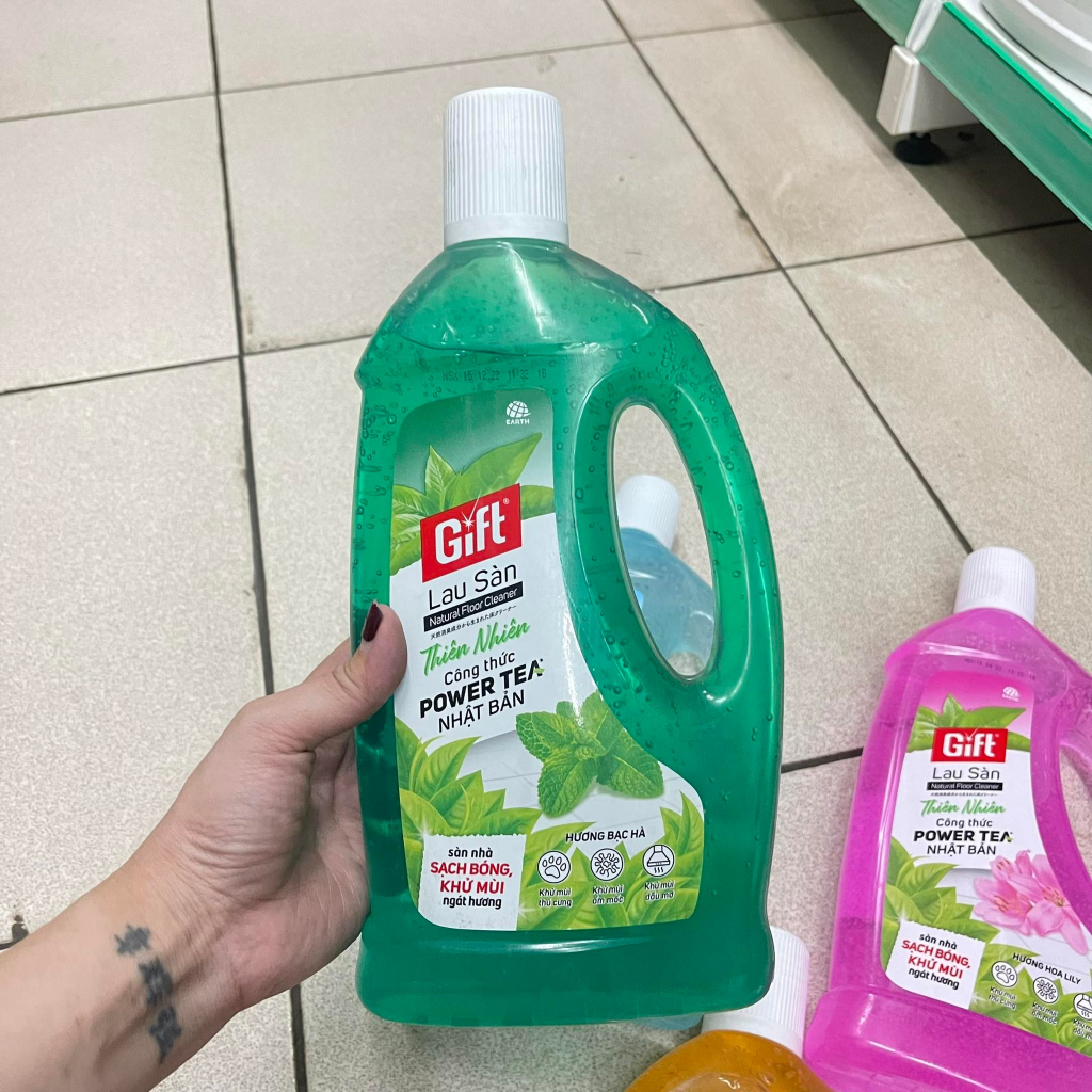 Nước lau sàn nhà Gift chai 1L