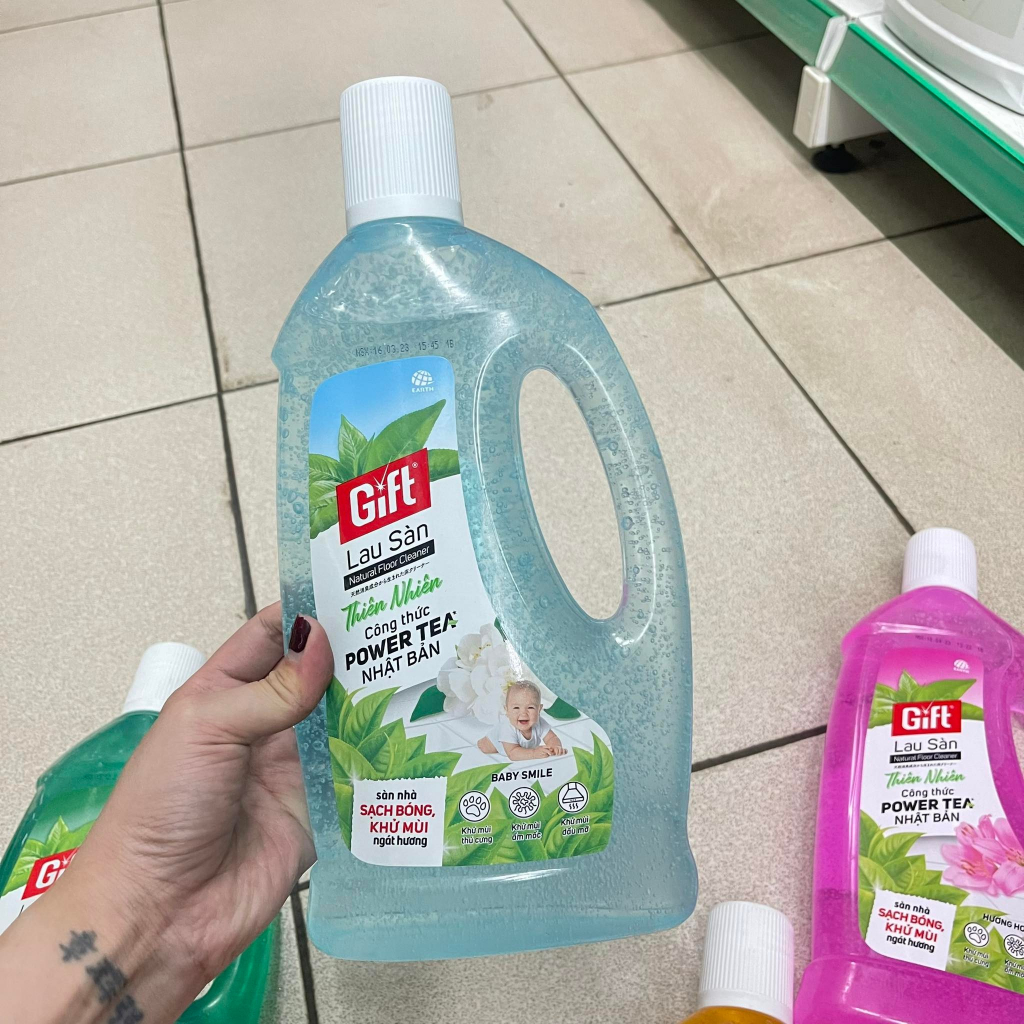 Nước lau sàn nhà Gift chai 1L