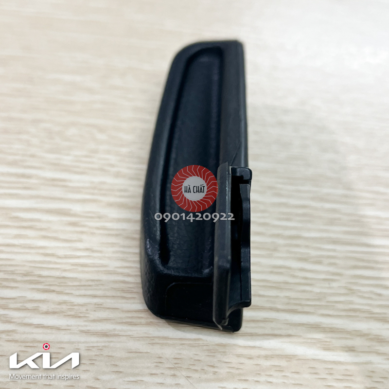 Nút lẫy chỉnh nghiêng ghế sau KIA RONDO; Nhập khẩu chính hãng KIA MOTORS - HYUNDAI MOBIS Hàn Quốc