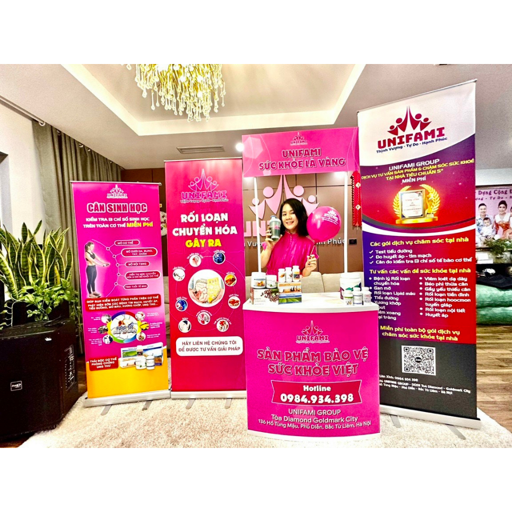 Standee giá cuốn nhôm cao cấp treo hình ảnh kích thước 0,6x1,6m và 0.8x1.8m, 0.8x2m
