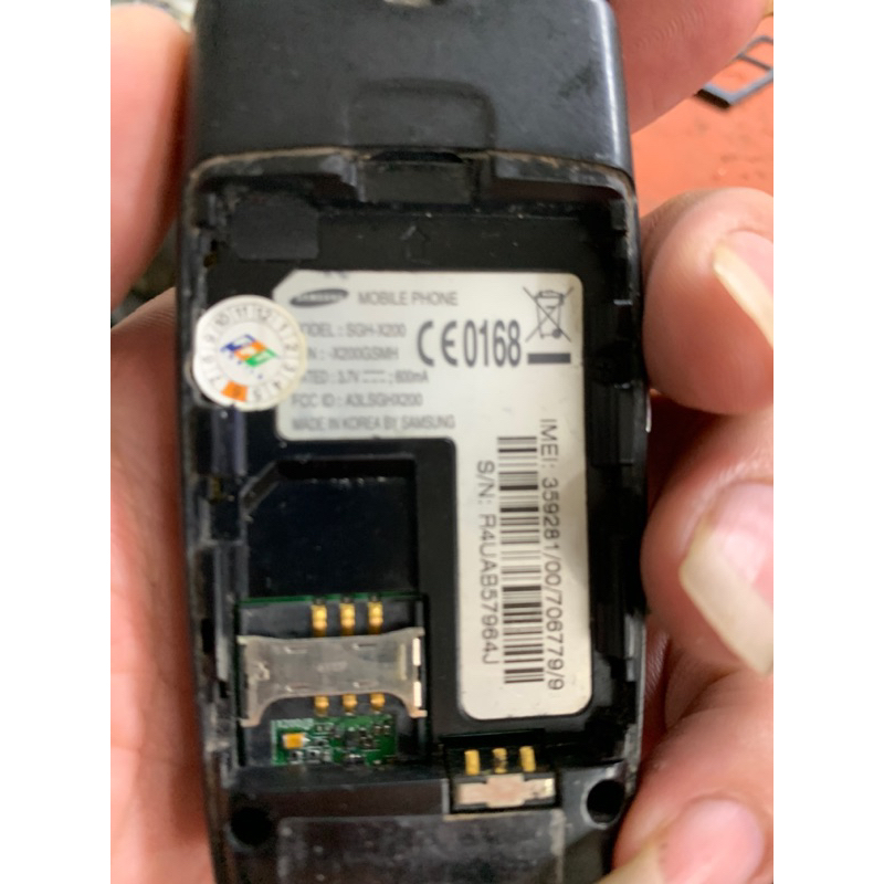 Máy xác samsung x200không pin