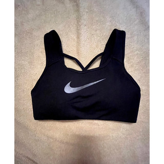 Áo thể thao bra Nike chính hãng đã qua sử dụng size M