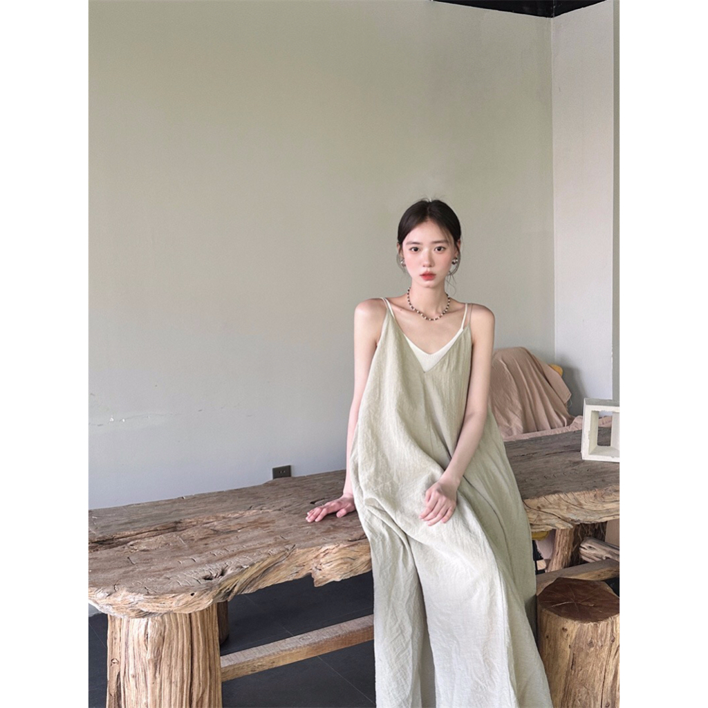 𝗺𝗶𝗲 𝘀𝘁𝘂𝗱𝗶𝗼 - SẴN Đầm dài 2 dây dáng xoè kèm áo trắng yếm mặc trong