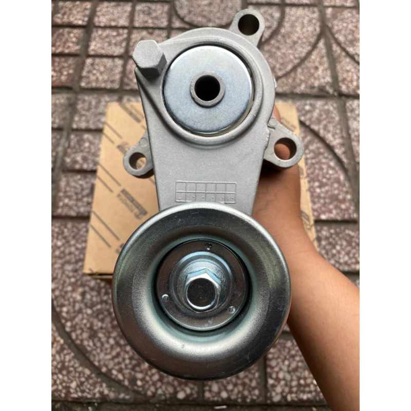 CỤM TĂNG ĐƯA DÂY CUROA TỔNG INNOVA ( CỤM TĂNG TỰ ĐỘNG)