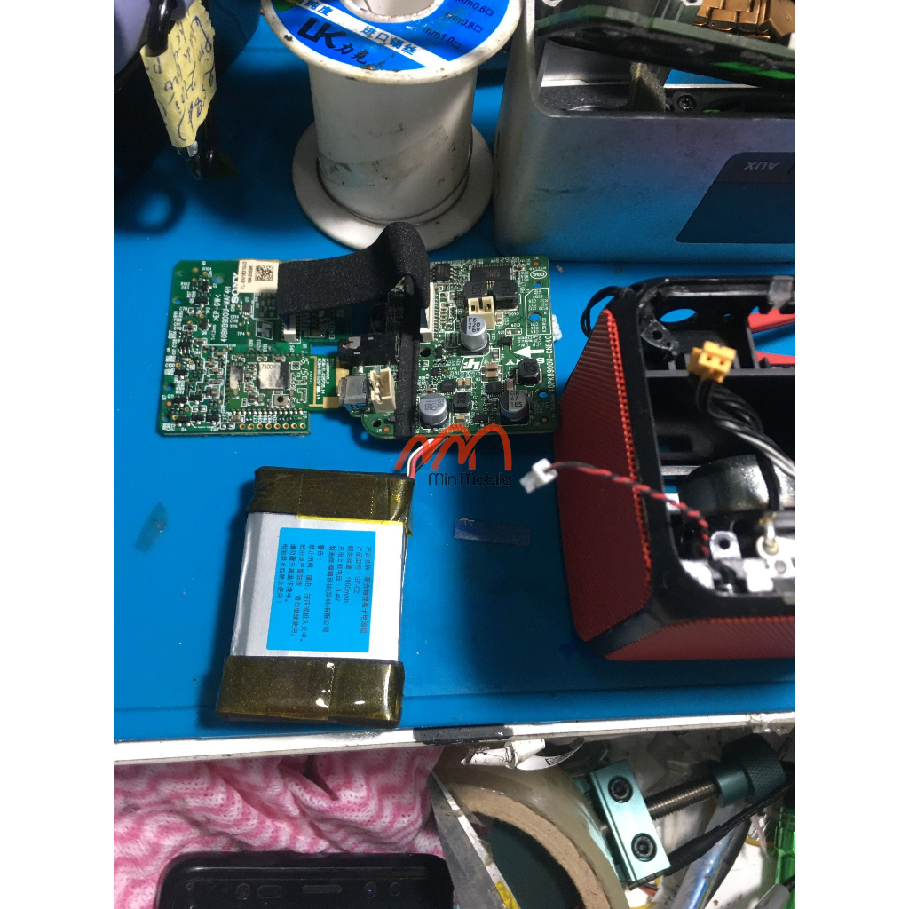 Thay pin loa Sony SRS X11