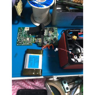 Thay pin loa Sony SRS X11