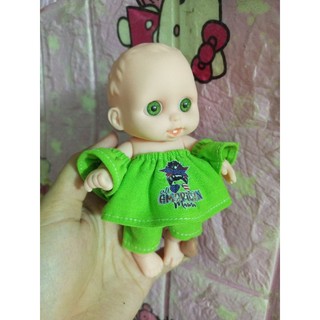 Quần áo búp bê