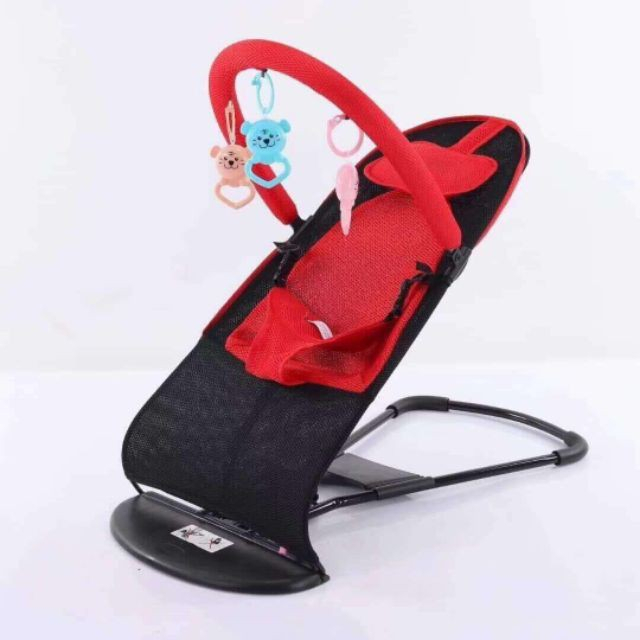 GHẾ RUNG NHÚN CHO BÉ CÓ THÚ TREO,b