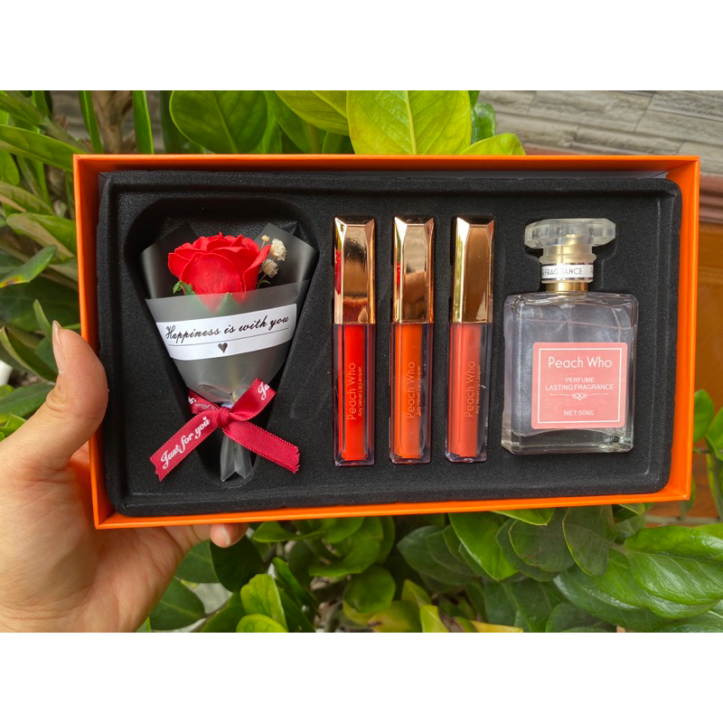 Set quà tặng son kèm nước hoa xinh xắn Peach Who