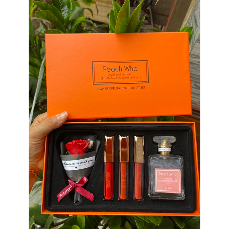 Set quà tặng son kèm nước hoa xinh xắn Peach Who