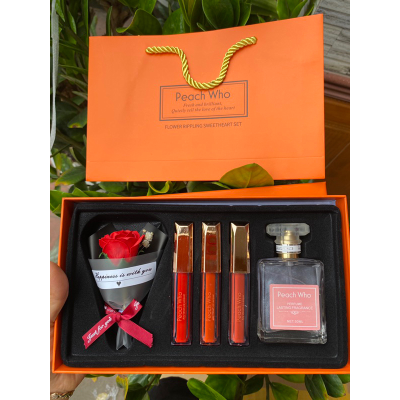 Set quà tặng son kèm nước hoa xinh xắn Peach Who