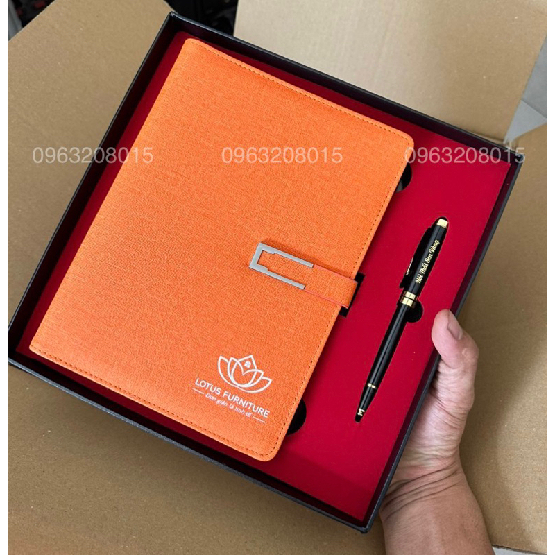 Sổ Còng Kèm Bút In Màu Hình Ảnh Tên, Logo Theo Yêu Cầu