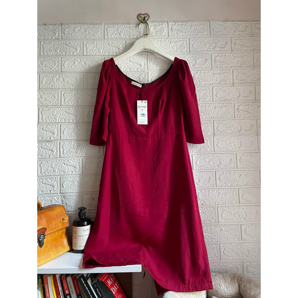 Đầm tay lỡ vai phồng GUMAC