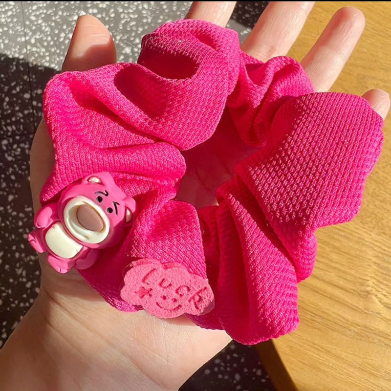 Scrunchies Chun Cột Tóc Gấu Dâu Lotso Hot Trend Hồng Đậm Vải Siêu Xịn