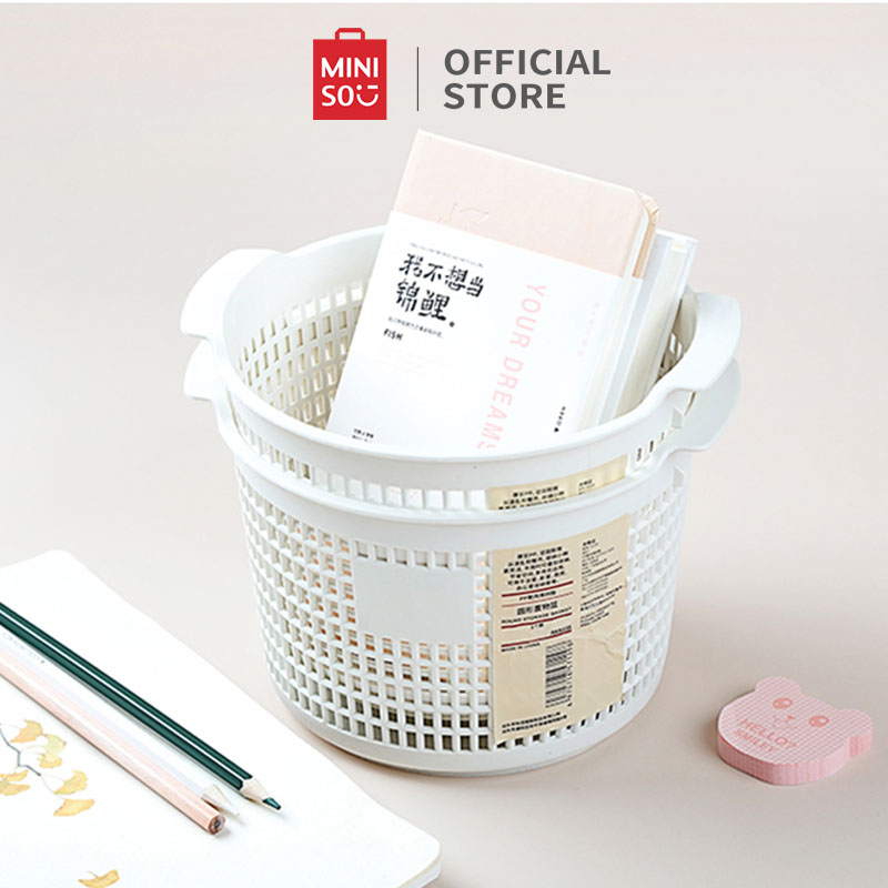 Sản phẩm nổi tiếng MINISO giỏ đựng đồ để bàn giỏ đựng đồ trang điểm giỏ nhựa đựng đồ đa năng màu trắng