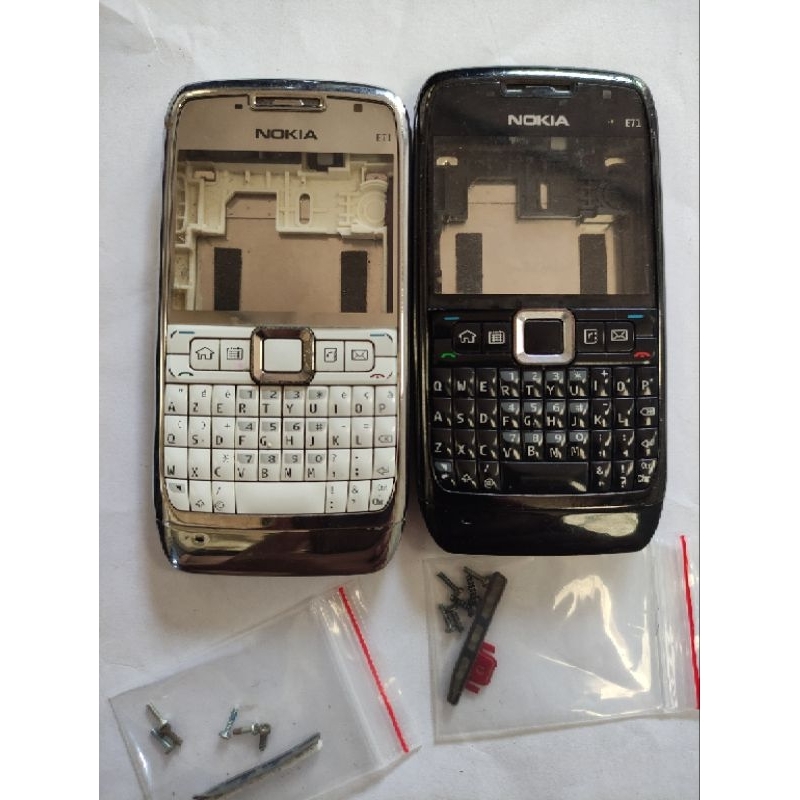 Bộ Vỏ Nokia E71 RM346 Loại 1 Chính Hãng Đã Qua Sử Dụng