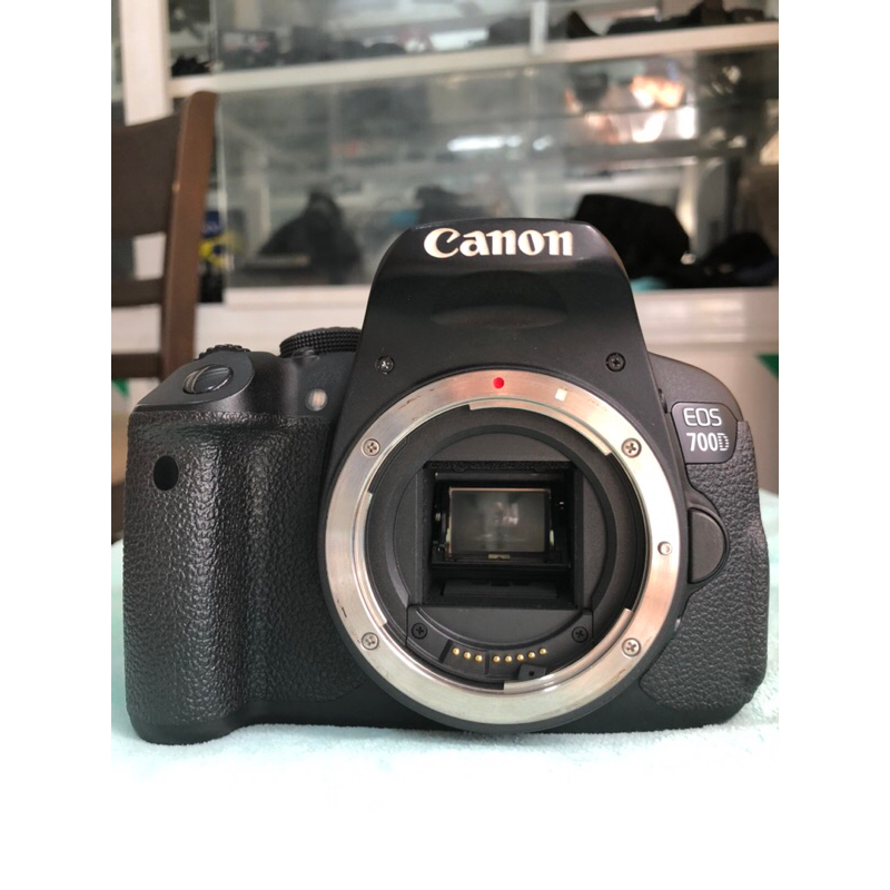 Máy Ảnh Canon 700D + Lens 18-55 IS STM