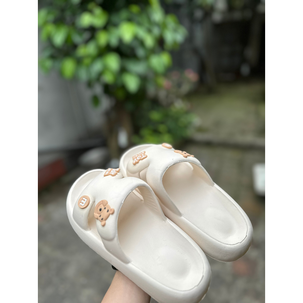 Dép bánh mì nữ, Dép quai ngang gấu siêu xinh