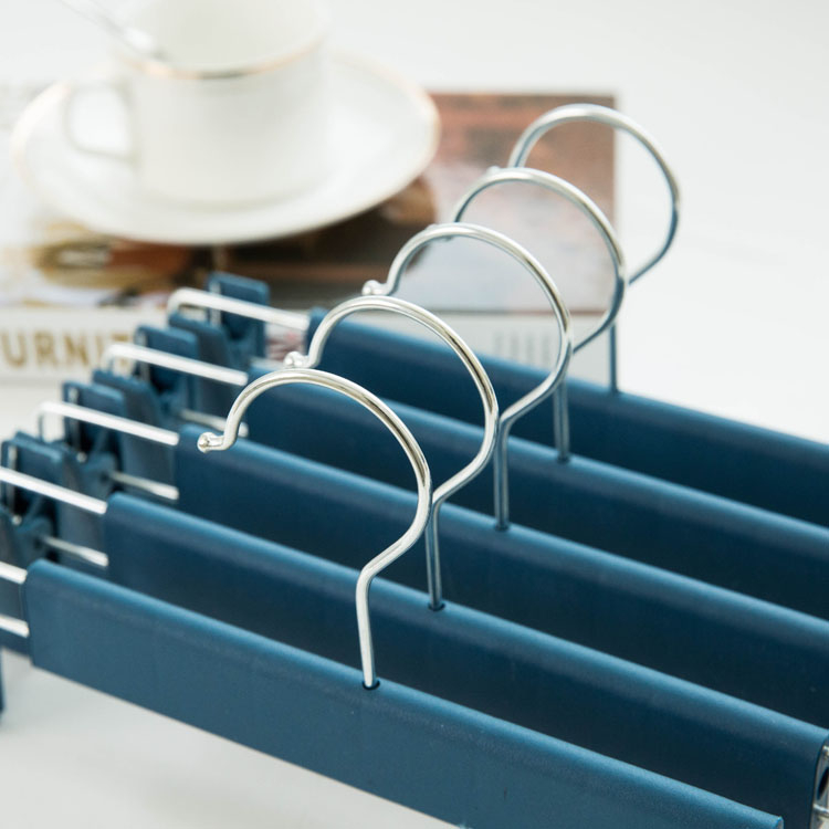 COMBO 10 MÓC NHỰA KẸP QUẦN ÁO MÀU ĐEN DÀI 30CM, ĐẦU MÓC THÉP KHÔNG GỈ XOAY 360 ĐỘ TIỆN DỤNG