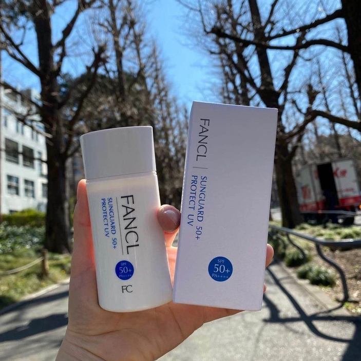 Kem Chống Nắng Trắng Da Nhật Bản FANCL Sunguard 50+ Protect UV PA+ Lành Tính Cho Mẹ Bầu Và Sau Sinh