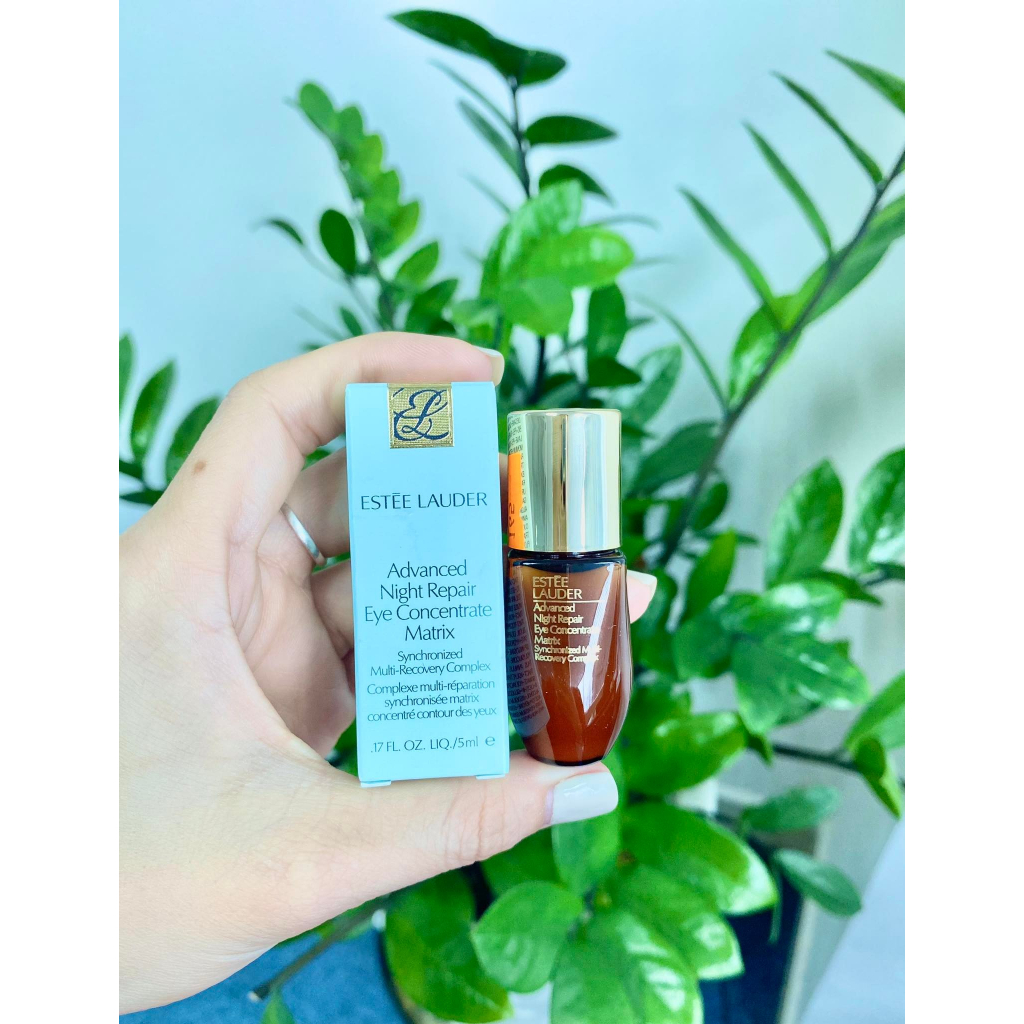 SERUM MẮT ES.TEE LAU.DER