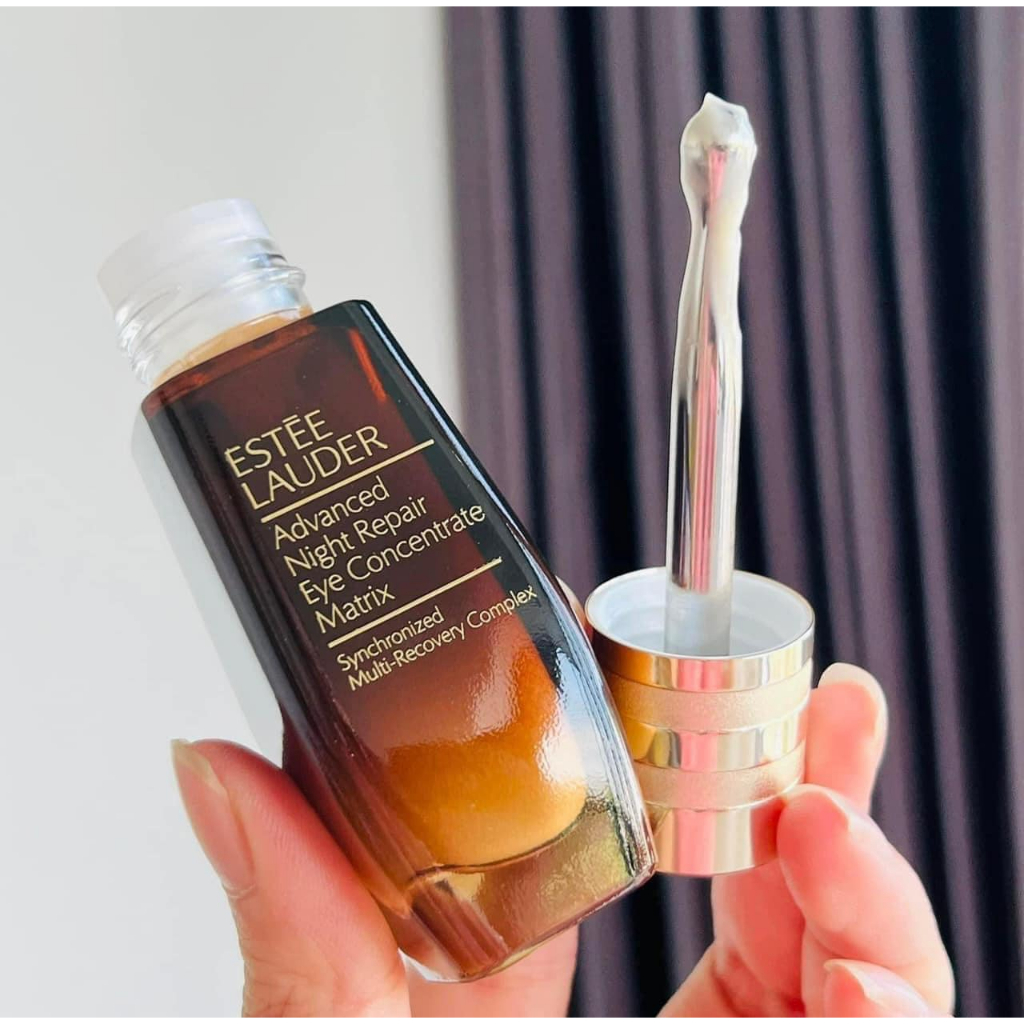 SERUM MẮT ES.TEE LAU.DER