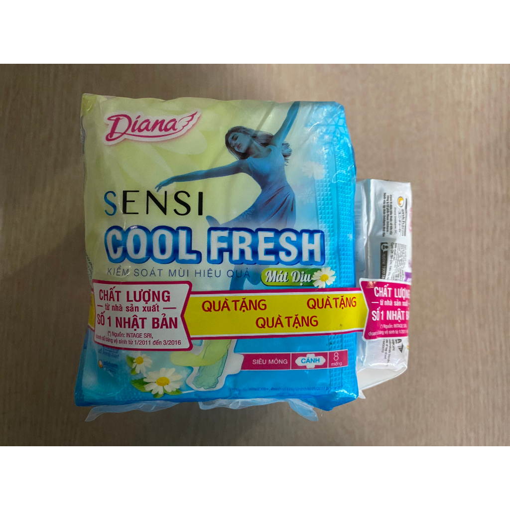 { TẶNG } Bộ 6 gói BVS Diana SenSi Cool Fresh HOA CÚC ( Tặng 3 gói Hằng ngày kháng khuẩn 8 miếng )