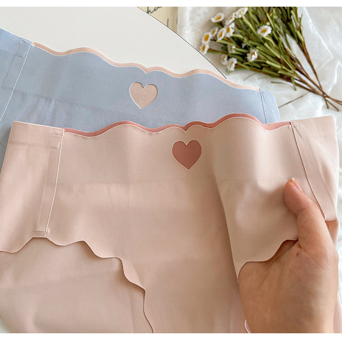 Set 5 Quần lót nữ đúc su thiết kế hình tim chất thun lạnh viền sóng không đường may gợi cảm Rose 8335