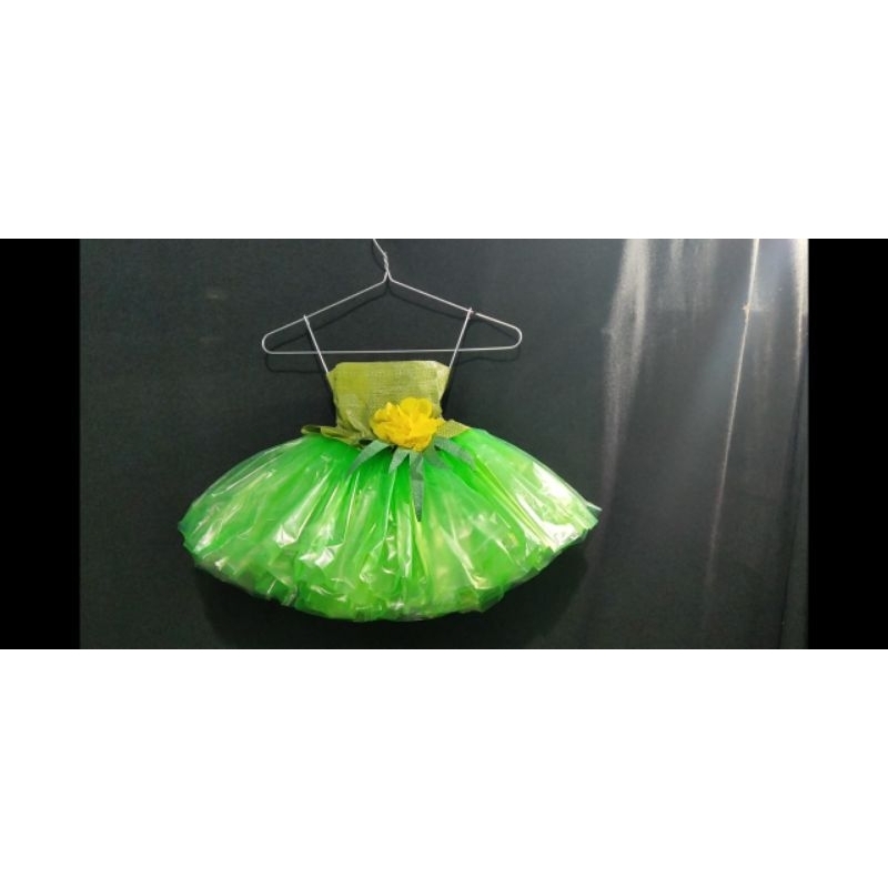 Đầm tái chế từ túi nilon - Màu xanh lá cây thiên nhiên