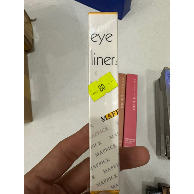 Thanh lý chì kẻ mắt đồng giá siêu lì mịn mảnh