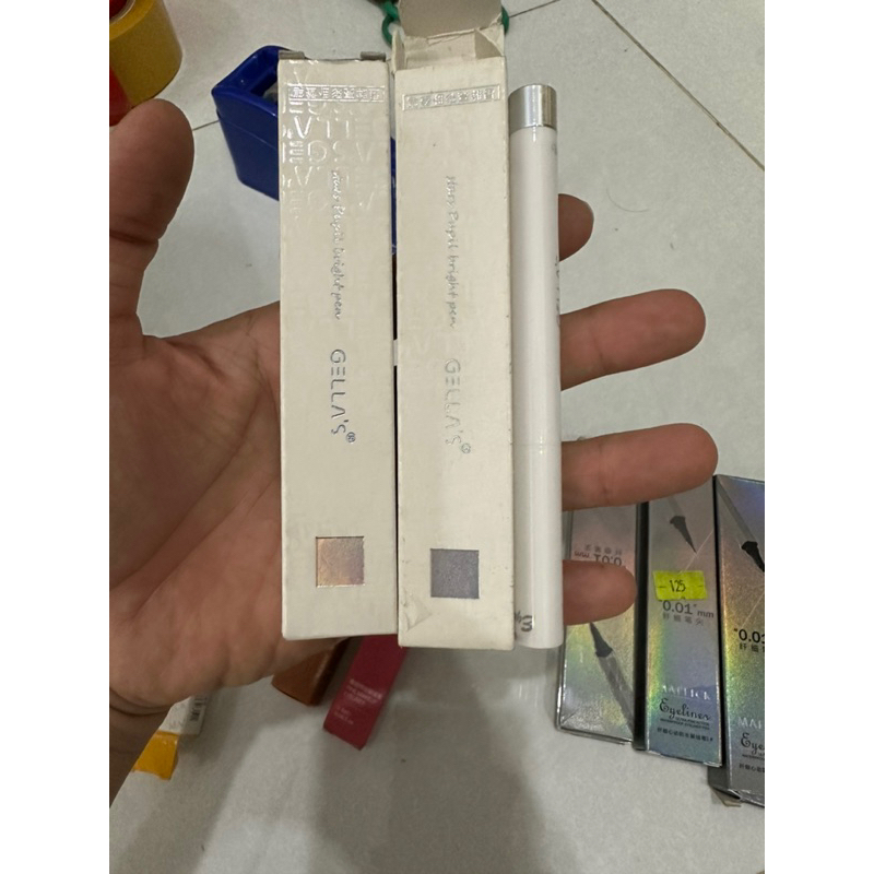 Thanh lý chì kẻ mắt đồng giá siêu lì mịn mảnh