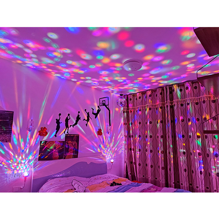 Đèn led 7 màu đui tròn, đèn led pha lê trang trí đủ màu xoay 360 độ, đèn quẩy 7 màu cảm biến theo nhạc, thông minh