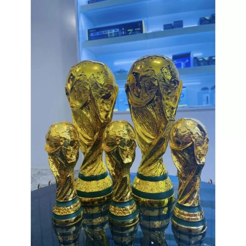 Cúp bóng đá thế giới cao cấp